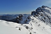 46 Vista  verso il Passo 'La forca' e Cima Alben 